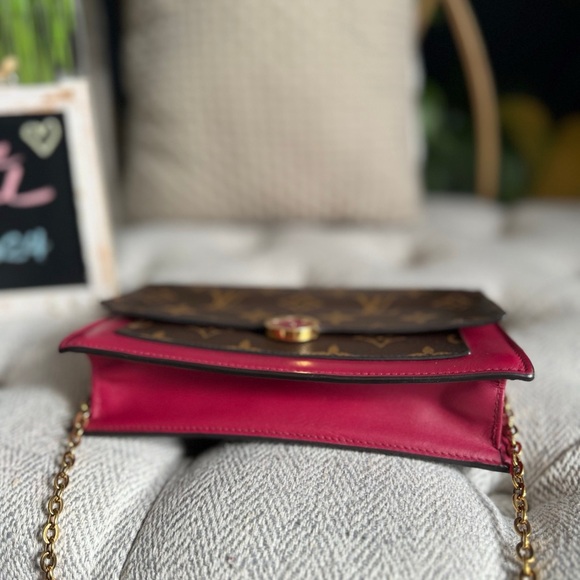 Price is FIRM*Louis Vuitton WOC Monogram Flore - Picture 6 of 16